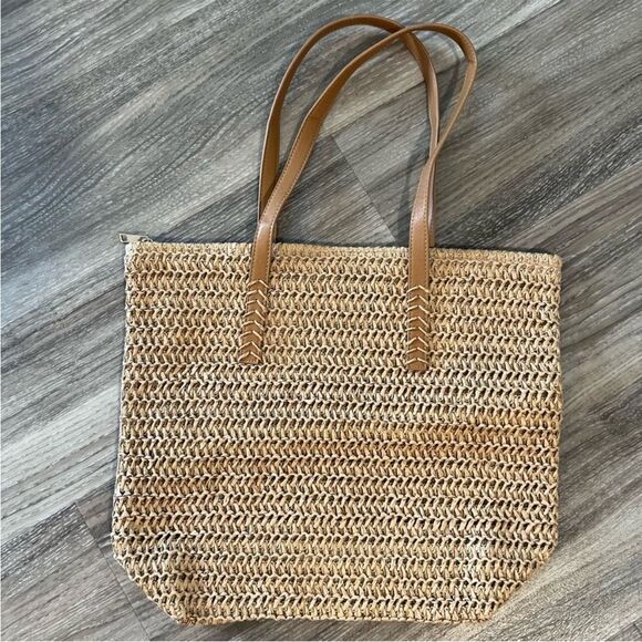 Straw Tote - Picture 1 of 4